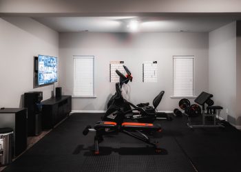 Building a Home Gym: Essential Equipment and Setup Tips